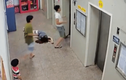 Video: Say rượu, người đàn ông khiến thang máy chung cư 'chết cứng'