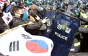 Ảnh: Biểu tình giữa tâm bão TT bị phế truất Park Geun-hye
