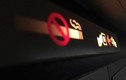 Mặc dù cấm hút thuốc nhưng vì sao máy bay vẫn có gạt tàn 