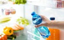 Video: Chai nhựa đựng nước trong tủ lạnh sinh ra chất ung thư?