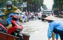 Video: Những dịch vụ “hốt bạc” khi Hà Nội ngập sau mưa lớn