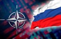 NATO yêu cầu thả người, Nga cười nhạt