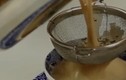 Video: Điều gì xảy ra khi bỏ sữa vào trà?