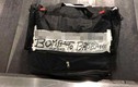 Dòng chữ trên hành lý khiến cả sân bay tá hỏa