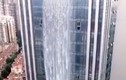 Thác nước cao nhất thế giới gây kinh ngạc ở tòa nhà chọc trời TQ