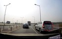 Video: Ô tô 7 chỗ bất chấp chạy lùi trên cao tốc Hà Nội - Thái Nguyên