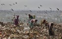 Núi rác khổng lồ đe dọa cuộc sống ở thủ đô ô nhiễm nhất thế giới
