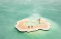 Video: Không cần bơi vẫn nổi lềnh bềnh ở Biển Chết