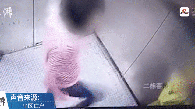 Video: Phẫn nộ cảnh mẹ đánh con ruột dã man ngay trong thang máy