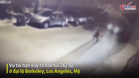 Video: Lao như tên bắn, ô tô tông bay người đi xe đạp lên không trung