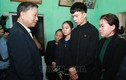 Video: Bộ trưởng Tô Lâm đến thăm hỏi gia đình chiến sĩ hy sinh ở Đồng Tâm