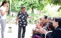 Phạm Hương thăm nghệ sĩ già nhân ngày Gia đình Việt Nam