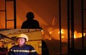 Ảnh: Trắng đêm chữa cháy kho vải, hóa chất ở Sài Gòn