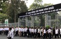 Người dân đứng kín đường tiễn nguyên Thủ tướng Phan Văn Khải về với "đất mẹ"