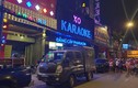 Công an khám xét quán karaoke của “đại gia đeo vàng” Phúc XO xuyên đêm