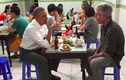 Quán bún chả Tổng thống Obama ăn cháy hàng vì đông khách