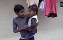 Video: Cậu bé có đuôi dài như khỉ ở Ấn Độ, được phong là thần