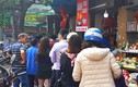 Người Hà Nội xếp hàng dài mua bánh trôi ăn Tết Hàn thực
