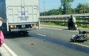 Tai nạn giao thông, thiếu nữ bị xe tải cán nát chân