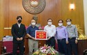 HLV Park Hang Seo ủng hộ cùng người Việt Nam đẩy lùi Covid-19