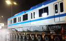 Video: Hơn 3 giờ vận chuyển tàu metro về depot Long Bình