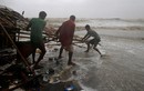 Cận cảnh bão Yaas tàn phá Ấn Độ giữa dịch COVID-19