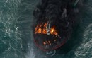 Cảnh tàu chở hàng MV X-Press Pearl cháy ngùn ngụt trên biển