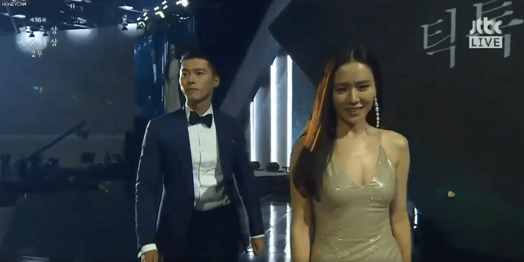 Son Ye Jin - Hyun Bin “tình bể bình” tại Baeksang Arts Awards 2020