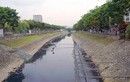 Lắp đặt ống cống khủng dẫn nước sông Tô Lịch: Có hết ô nhiễm?