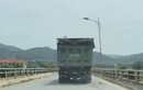 Quảng Bình: Nghi vấn xe tải cty An Bình Phát ngang nhiên chở quá tải, "cày" nát đường