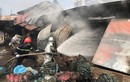 Cháy lớn tại cơ sở sản xuất chăn ga, gối đệm ở Hà Nội