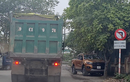 Hà Nội: Binh đoàn xe nghi quá tải chạy vào đường cấm, “cày nát” đê Nguyễn Khoái