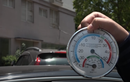 Video: Mẹo cực chuẩn hạ nhiệt ô tô ngay lập tức dưới nắng nóng