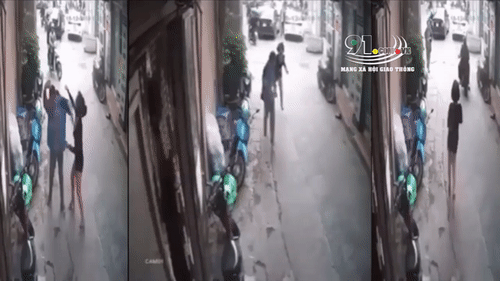 Video: Sàm sỡ chân dài giữa phố, kẻ biến thái bị đánh "sấp mặt"