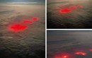 Phi công ghi lại cảnh cả vùng mây phát sáng đỏ rực