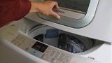 Cách vệ sinh máy giặt tăng tuổi thọ ít ai biết