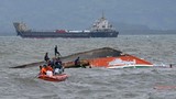 Tàu đổ bộ trôi dạt, 17 thuyền viên Philippines mất tích