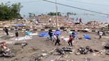 Hãi hùng cảnh tượng sau động đất-sóng thần ở Indonesia, 30 người chết
