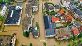 Ảnh: Hà Lan "chìm trong biển nước" vì mưa lũ, hàng nghìn người sơ tán