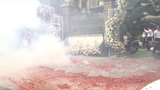Video: Đám cưới đốt pháo tưng bừng mặc lệnh cấm gây xôn xao dân mạng