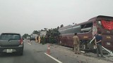 Xe chở khách về quê ăn Tết gặp nạn trên cao tốc Hà Nội - Lào Cai