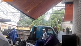 Xe tải “quần nát” khu dân cư: Chính quyền có đang làm ngơ?