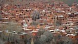 Những ngôi nhà bằng bùn đỏ trong làng cổ giữa sa mạc