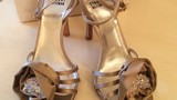 Đôi giày tuyệt đẹp mang tên "quả bom sex" Marilyn Monroe có gì đặc biệt?