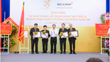 25 năm thành lập: BAC A BANK nhận huân chương lao động hạng ba