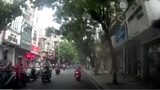 Video: Chặn đầu ô tô, người đàn ông dừng xe châm thuốc hút giữa đường