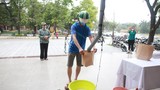 Cận cảnh cây “ATM gạo” đầu tiên ở Hà Nội 