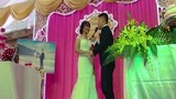 Video: Chú rể hát trong đám cưới khiến dân mạng sốt rần rần