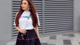 Hồ Quỳnh Hương khiến fan "đứng ngồi không yên" vì quá cá tính 