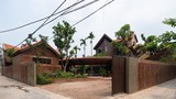 Ngôi nhà như một làng cổ thu nhỏ ở ngoại thành Hà Nội